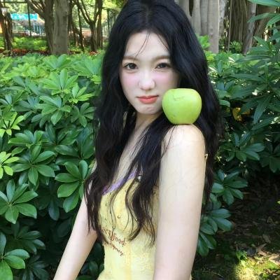 劳拉·马尔斯的眼睛